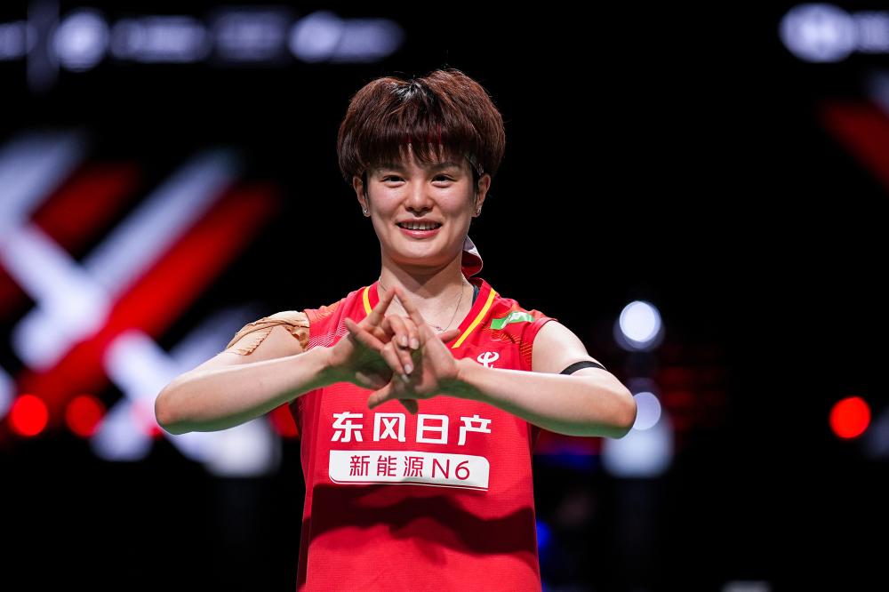 莱德基泳池传奇持续刷新纪录从天才少女到自由泳时代标杆引领世界泳坛风潮